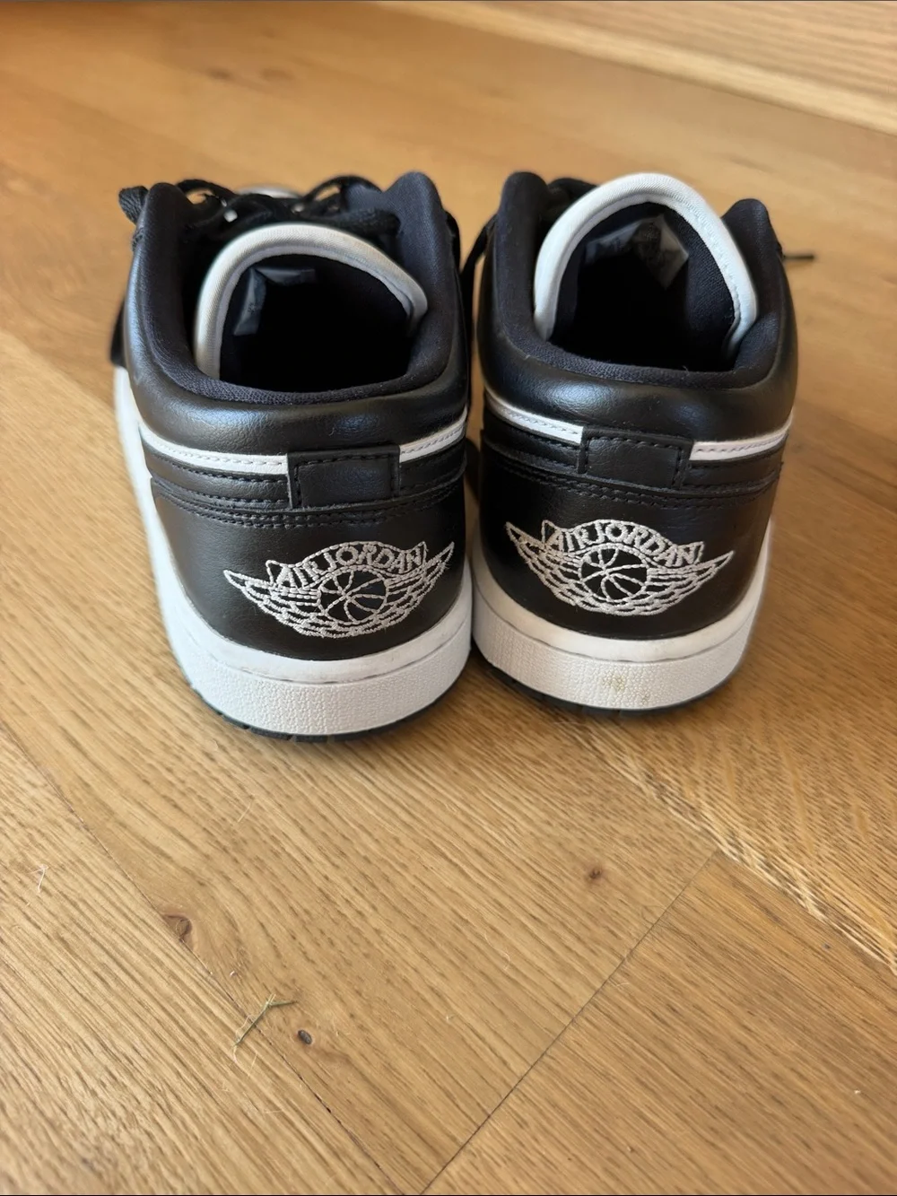 Air Jordan 1 Low Panda Black White Women’s 9.5 | DC0774-101
